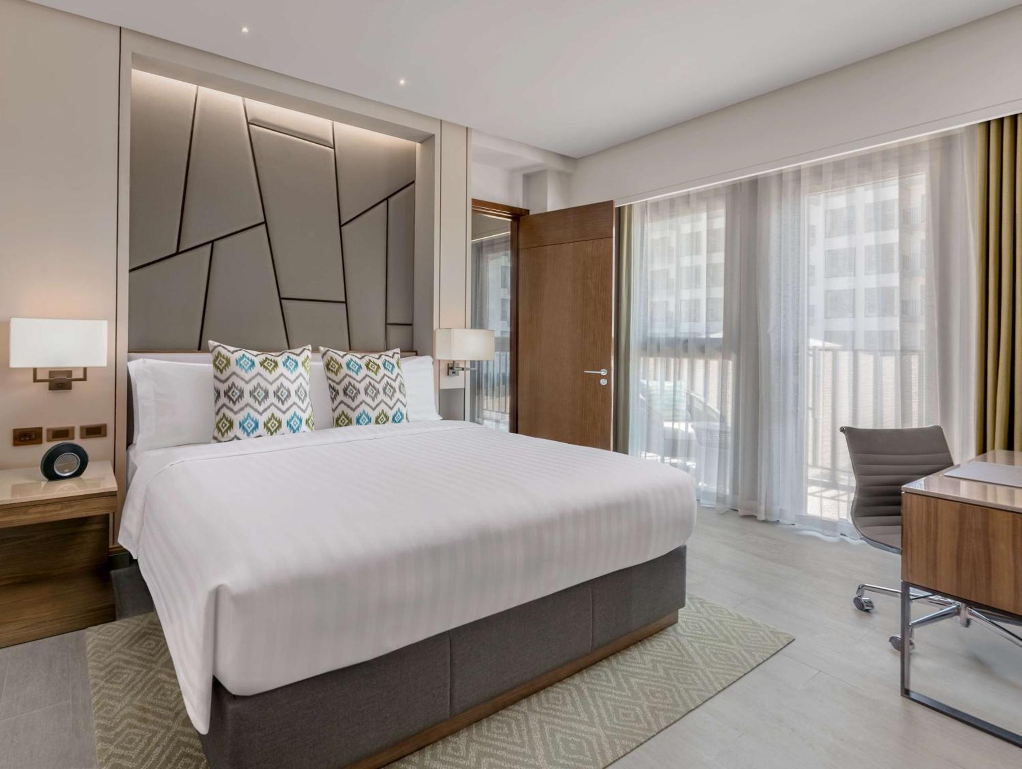 Dusitd2 Hotel
